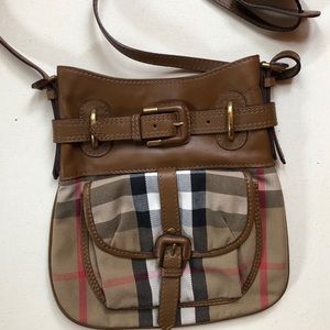 Burberry Cross Body Messenger Bag like new!